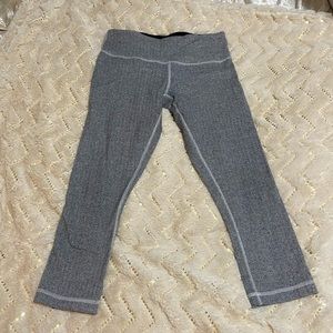 Ghost Herringbone calf length legging